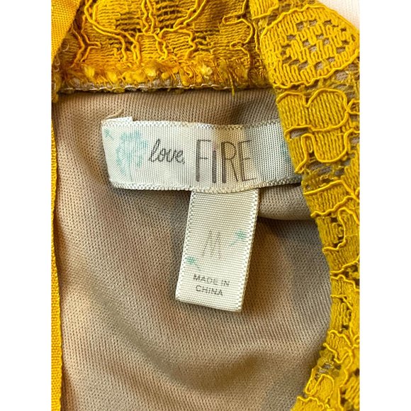 Love & Fire Womens Fit & Flare Lace Mini Dress Sleeveless Back Zip Yellow Size M - Picture 6 of 8